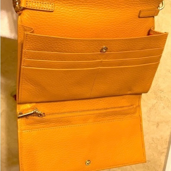 NWOT Chicos Leather Crossbody - Picture 3 of 6